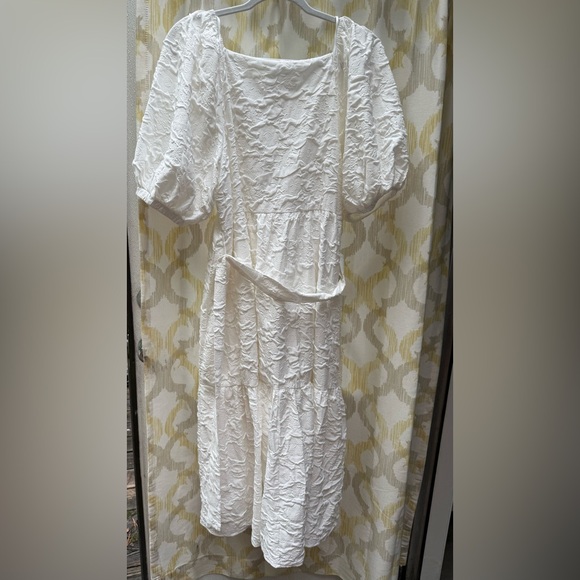 Moon River Ivory Puff Sleeve Dress - Picture 2 of 4